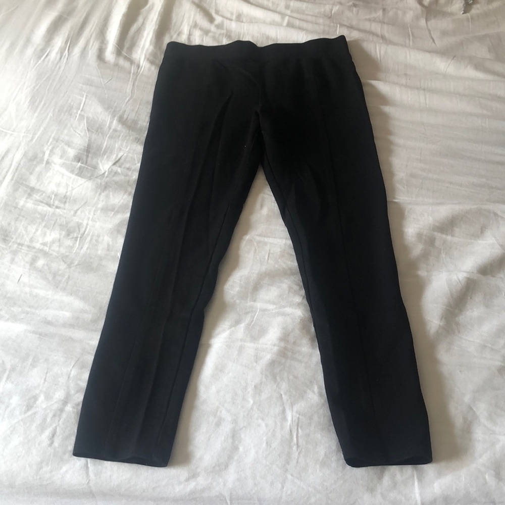 Black pant like leggings size 8 great condition